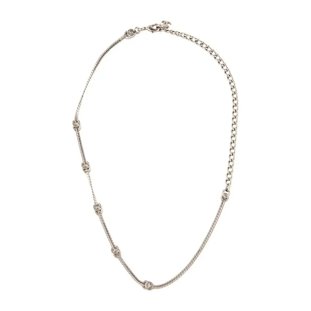 CHANEL 2025 interlocking